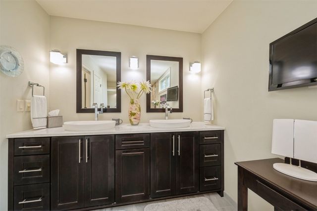 2726 Seneca Court NE, Cedar Rapids, IA 52402