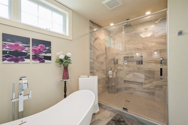 2726 Seneca Court NE, Cedar Rapids, IA 52402