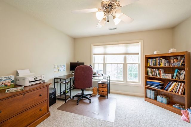 2726 Seneca Court NE, Cedar Rapids, IA 52402