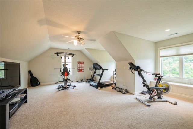 2726 Seneca Court NE, Cedar Rapids, IA 52402