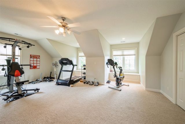 2726 Seneca Court NE, Cedar Rapids, IA 52402