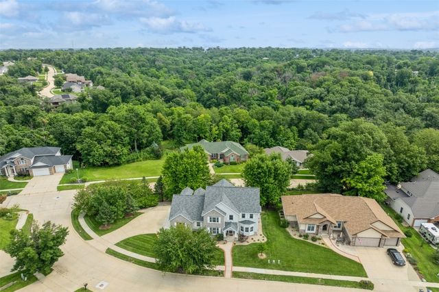 2726 Seneca Court NE, Cedar Rapids, IA 52402