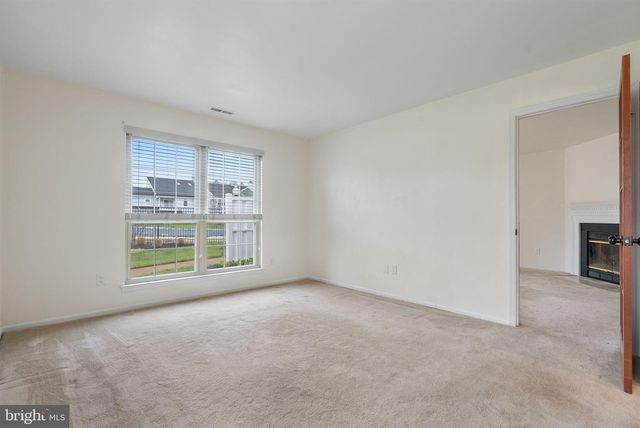 322 STEEPLECHASE CT, Woodbury, NJ 08096