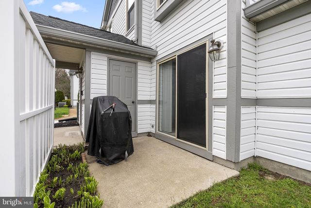 322 STEEPLECHASE CT, Woodbury, NJ 08096