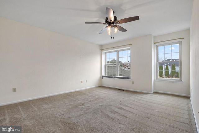 322 STEEPLECHASE CT, Woodbury, NJ 08096