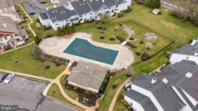 322 STEEPLECHASE CT, Woodbury, NJ 08096