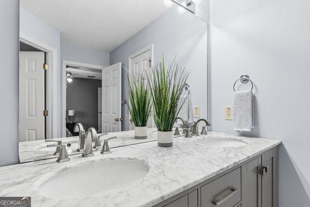 204 Azalea Court, Kingsland, GA 31548