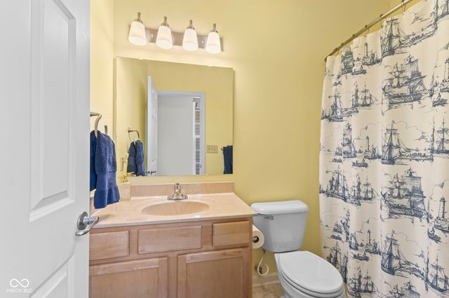 5855 W Port Drive, Mccordsville, IN 46055