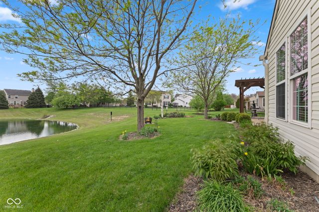 5855 W Port Drive, Mccordsville, IN 46055