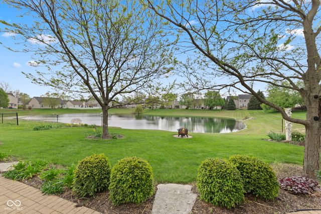 5855 W Port Drive, Mccordsville, IN 46055