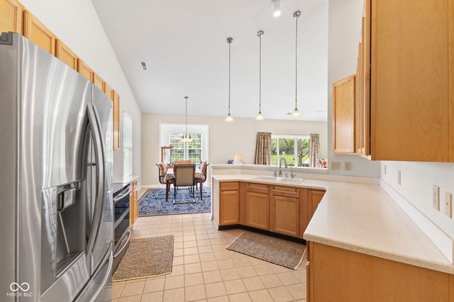 5855 W Port Drive, Mccordsville, IN 46055