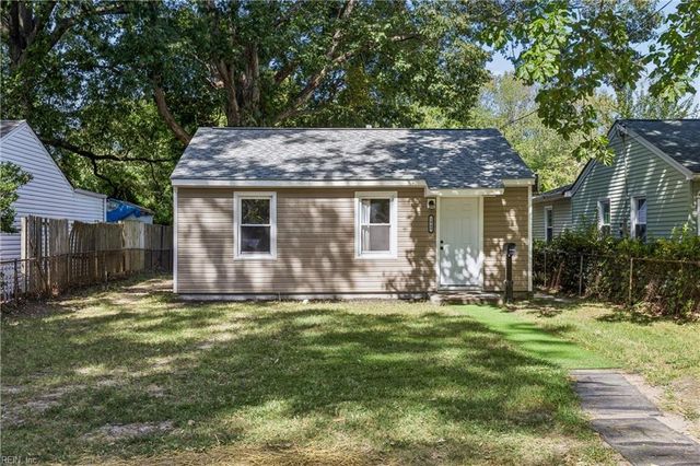 1949 Long Green LN, Hampton, VA 23663