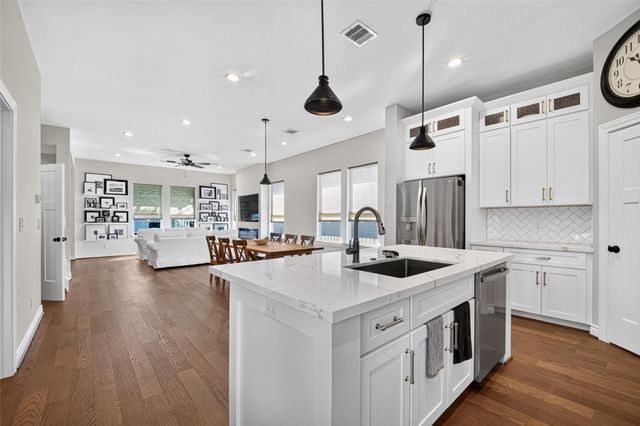 107.5 Shirleen Drive, Seabrook, TX 77586