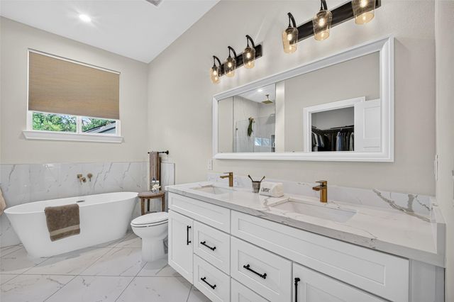 107.5 Shirleen Drive, Seabrook, TX 77586