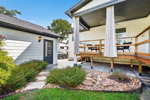 107.5 Shirleen Drive, Seabrook, TX 77586