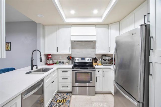 926 Lupine Hills Drive 15, Vista, CA 92081