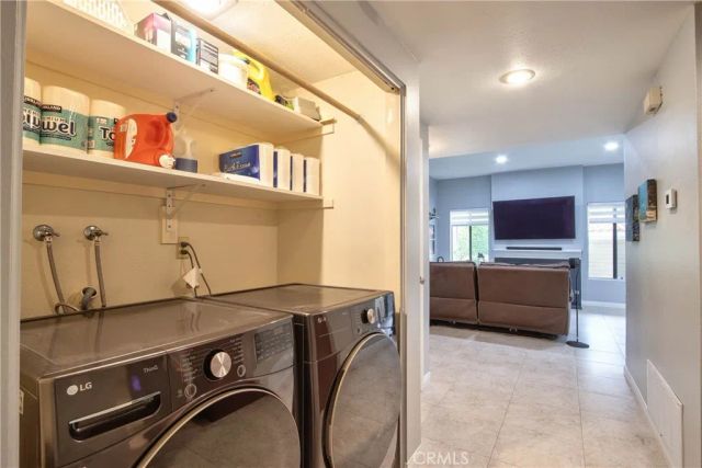 926 Lupine Hills Drive 15, Vista, CA 92081