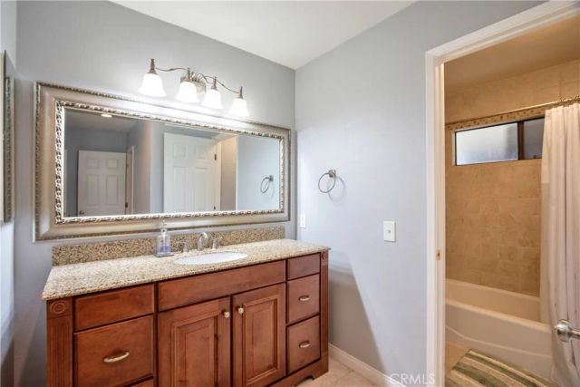 926 Lupine Hills Drive 15, Vista, CA 92081