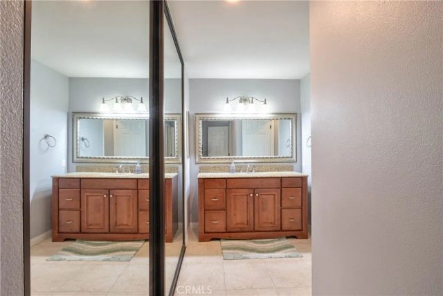 926 Lupine Hills Drive 15, Vista, CA 92081