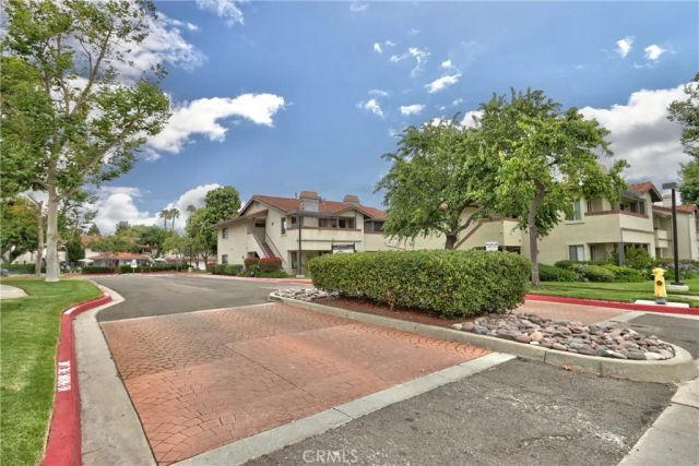 926 Lupine Hills Drive 15, Vista, CA 92081