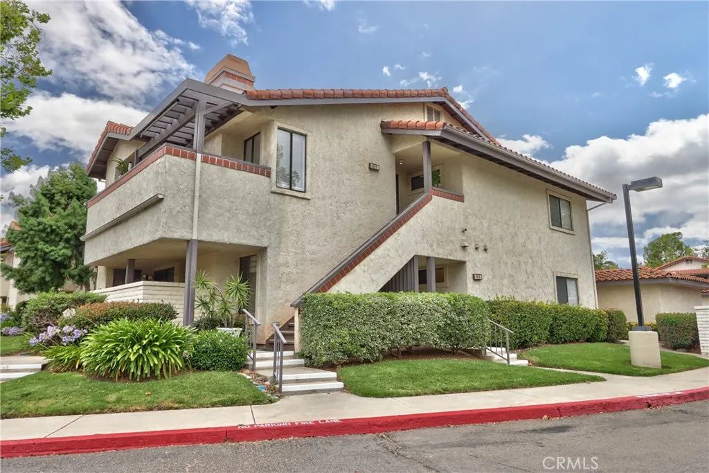 926 Lupine Hills Drive 15, Vista, CA 92081