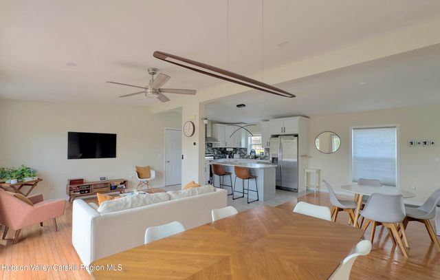 70 Travis Place, Athens, NY 12015