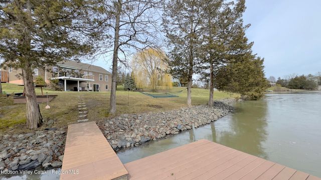 70 Travis Place, Athens, NY 12015