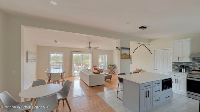 70 Travis Place, Athens, NY 12015