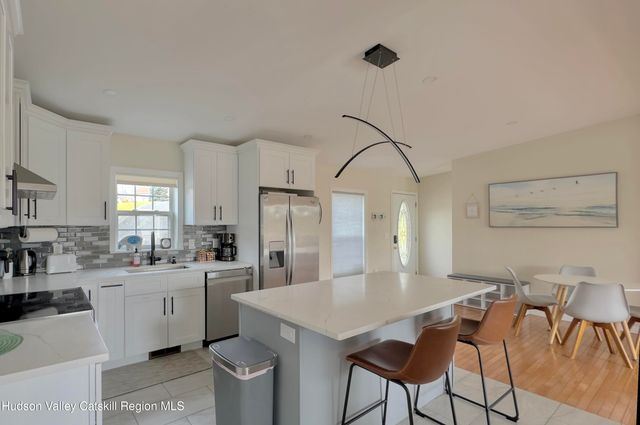 70 Travis Place, Athens, NY 12015