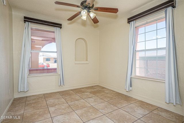 2610 JEFFERSON Avenue, El Paso, TX 79930