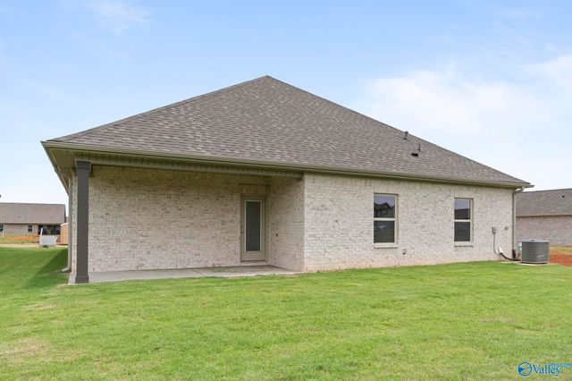 131 Hillis Lane, Hazel Green, AL 35750