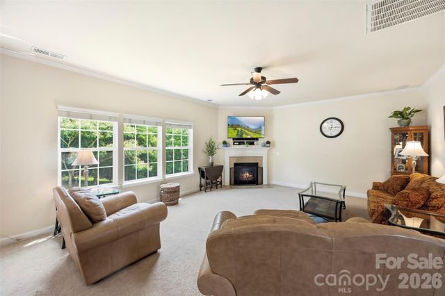 1086 Arrowhead Drive SE, Concord, NC 28025
