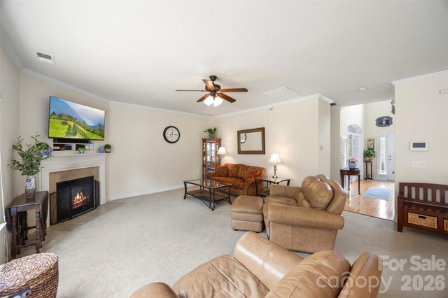 1086 Arrowhead Drive SE, Concord, NC 28025