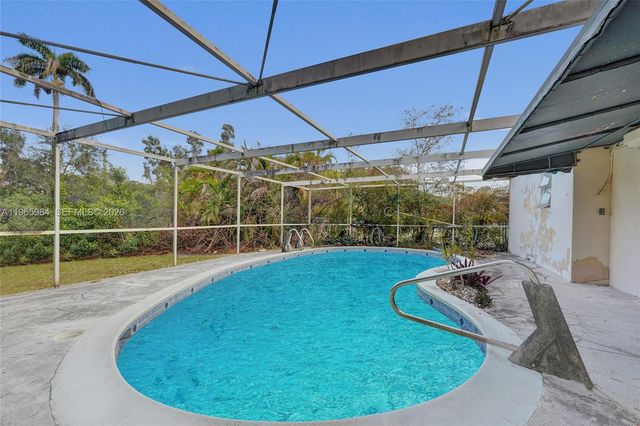 2005 N 31st Ave, Hollywood, FL 33021