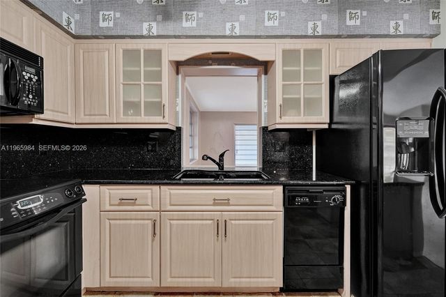 2005 N 31st Ave, Hollywood, FL 33021