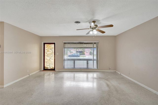 2005 N 31st Ave, Hollywood, FL 33021