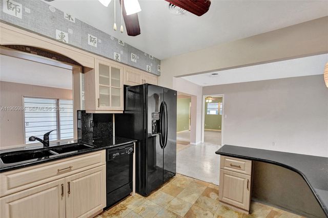 2005 N 31st Ave, Hollywood, FL 33021