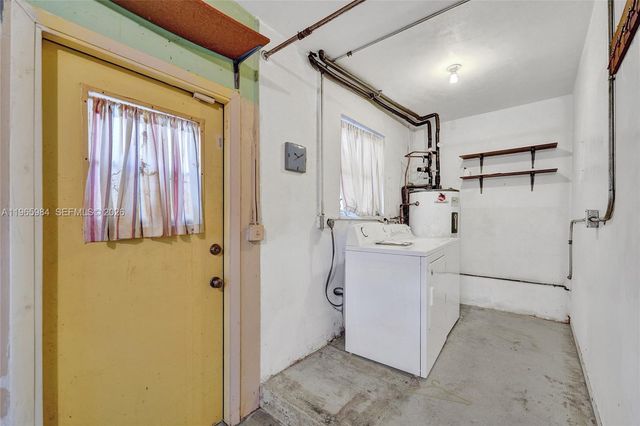 2005 N 31st Ave, Hollywood, FL 33021