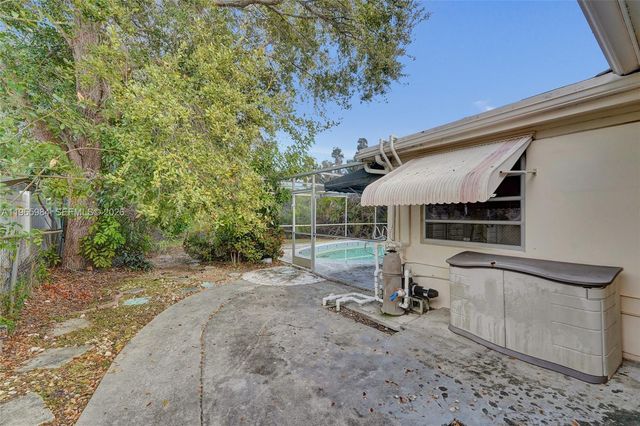 2005 N 31st Ave, Hollywood, FL 33021