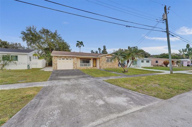 2005 N 31st Ave, Hollywood, FL 33021