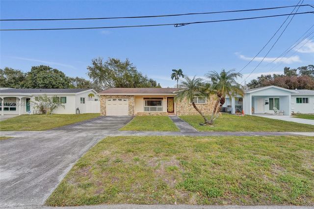 2005 N 31st Ave, Hollywood, FL 33021