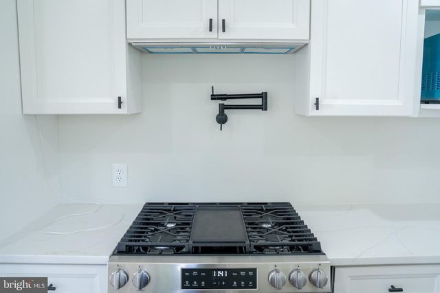 1229 SIMMONS DR, Rockville, MD 20851