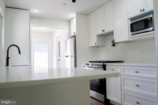 1229 SIMMONS DR, Rockville, MD 20851
