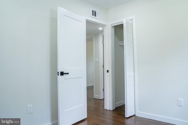 1229 SIMMONS DR, Rockville, MD 20851