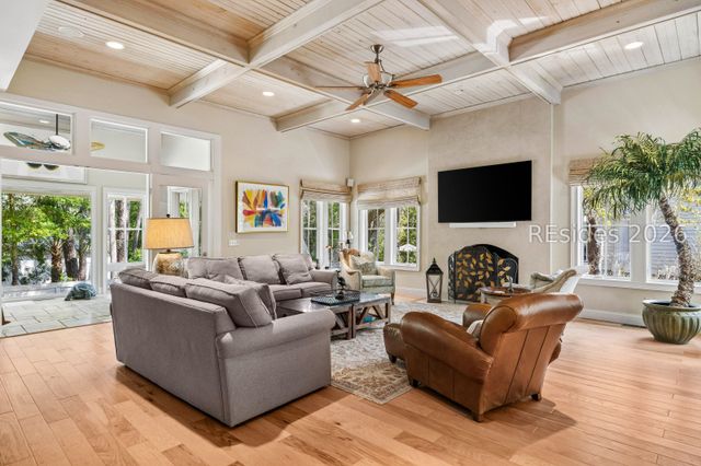 17 Duck Hawk Rd, Hilton Head Island, SC 29928