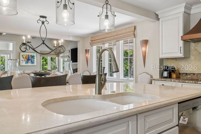17 Duck Hawk Rd, Hilton Head Island, SC 29928