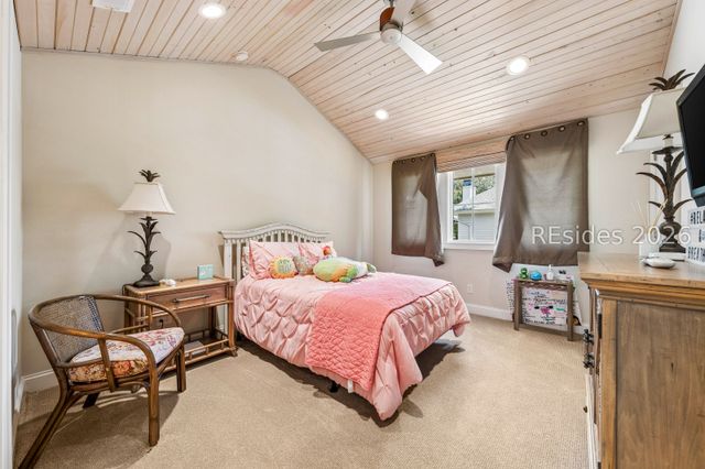 17 Duck Hawk Rd, Hilton Head Island, SC 29928
