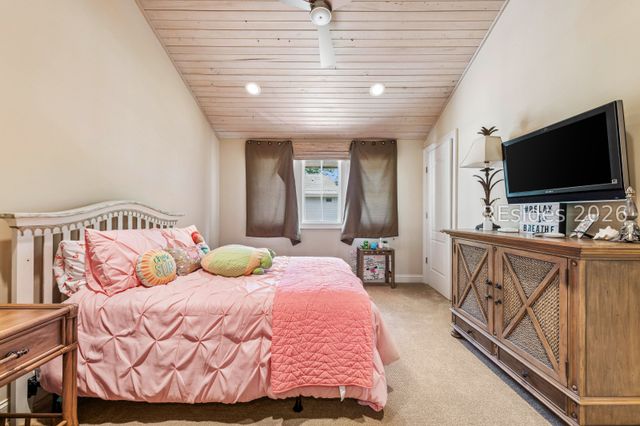 17 Duck Hawk Rd, Hilton Head Island, SC 29928