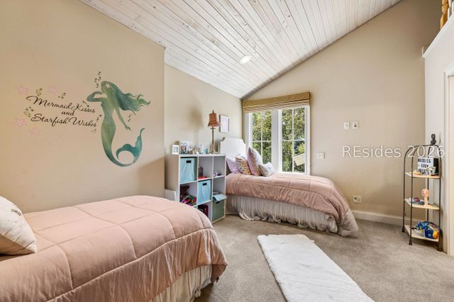 17 Duck Hawk Rd, Hilton Head Island, SC 29928