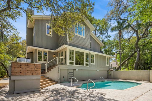 17 Duck Hawk Rd, Hilton Head Island, SC 29928